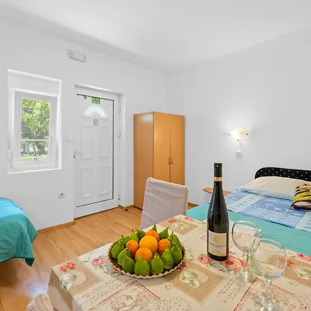 Apartment Awesome In With Kitchen