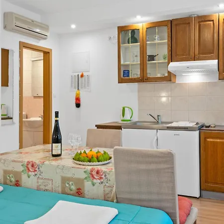 Apartment Awesome In With Kitchen Lozovac
